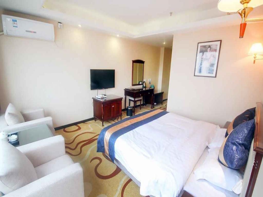 Chengdu Airport Ruijia Hotel ภายนอก รูปภาพ