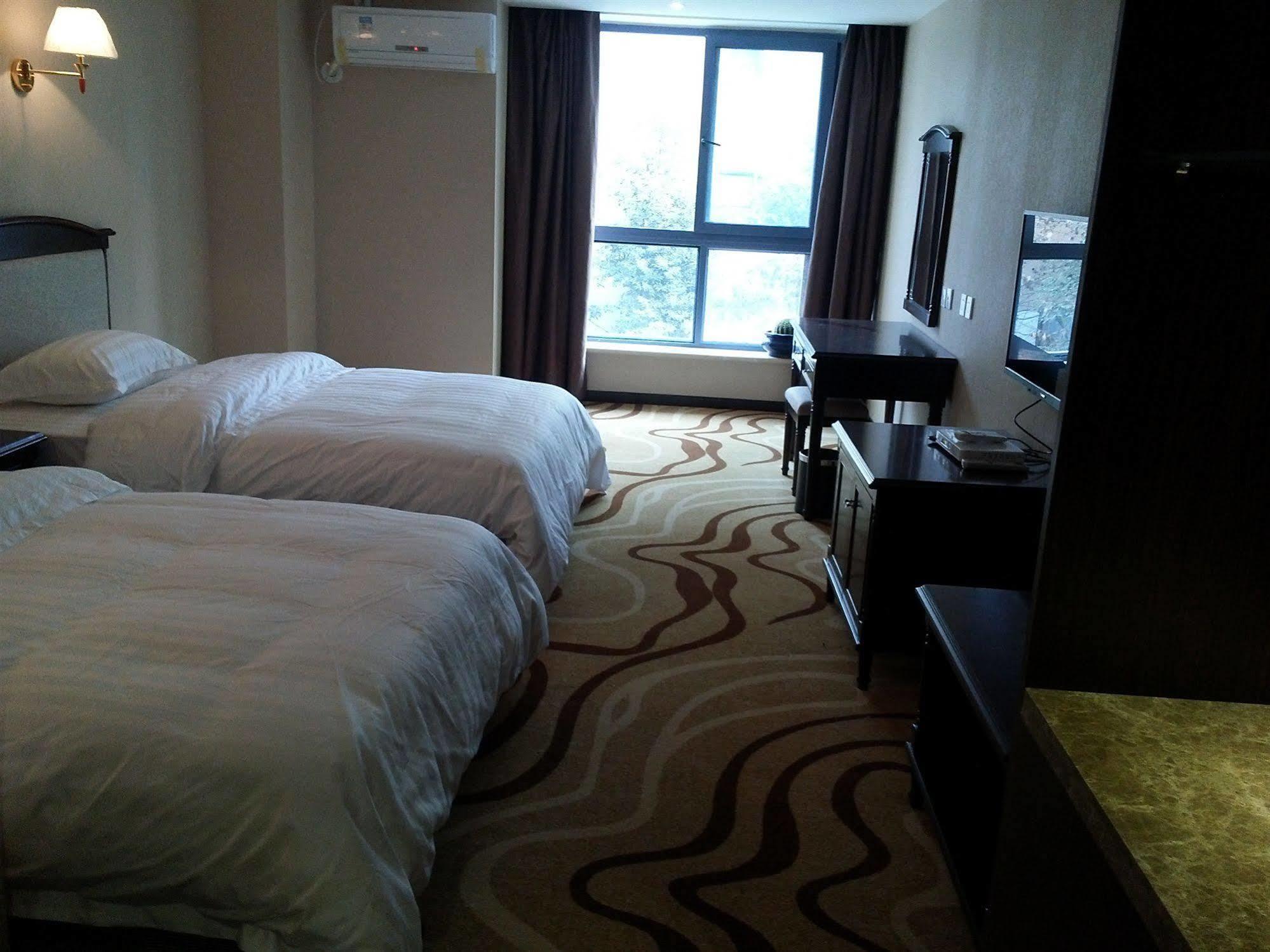 Chengdu Airport Ruijia Hotel ภายนอก รูปภาพ